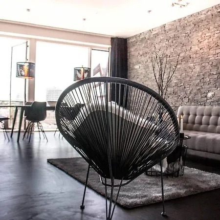 Exclusive And Modern Close To Central *