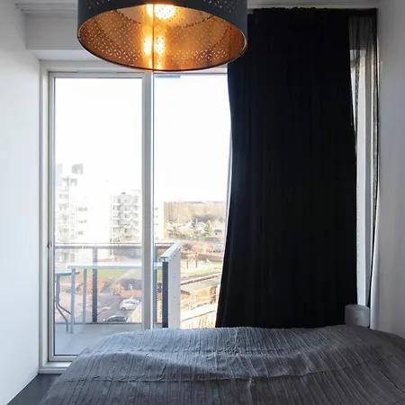 Exclusive And Modern Close To Central
